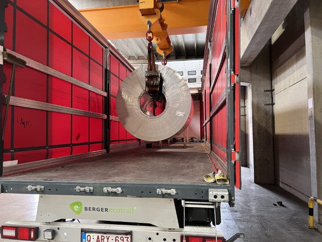 Photo illustrant le secteur suivant: Le transport de produits métallurgiques